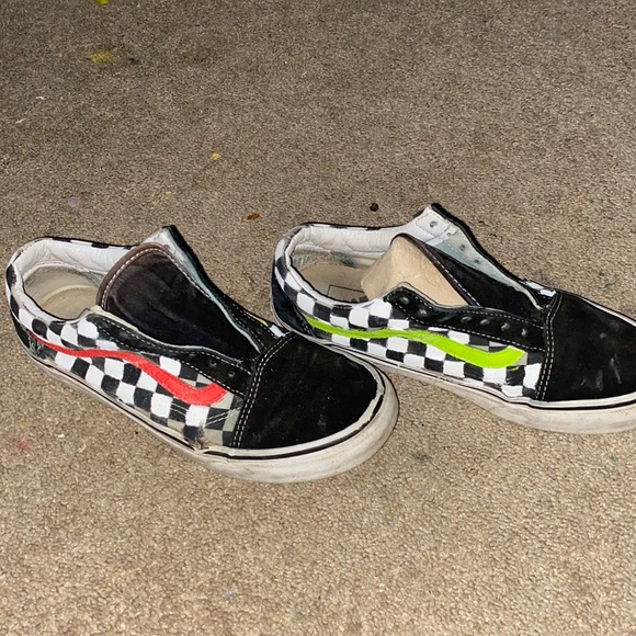 VANS - Picture 3 of 3